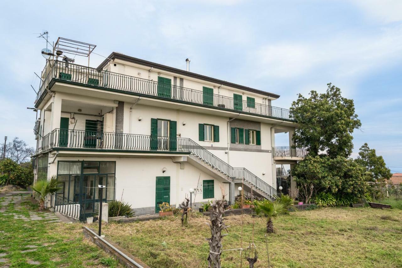 Casa Rosario Apartment Riposto Bagian luar foto