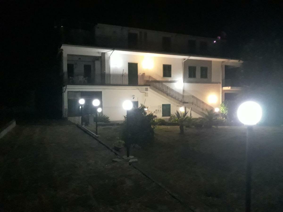 Casa Rosario Apartment Riposto Bagian luar foto
